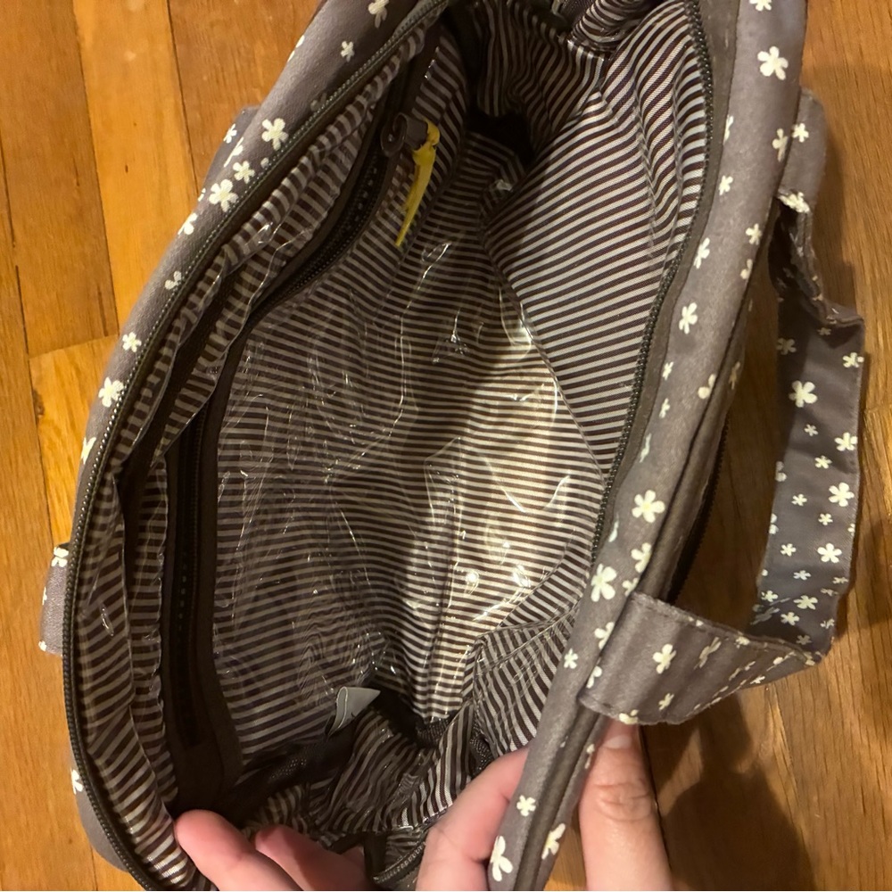 Thirty-One Lil Blossom Cosmetic/Toiletries Bag - Floral Bag - Picture 3 of 5